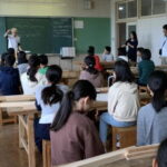 大工さんによる道具の説明・２