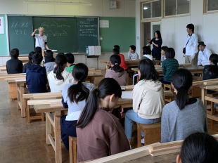 大工さんによる道具の説明・２